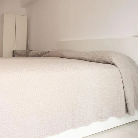 Three Bedroom In Location Appartement Estepona